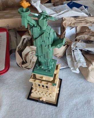 LEGO Architecture 21042 – Statua della Libertà.  M