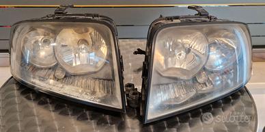 Coppia fari anteriori audi a2