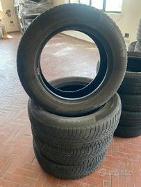 Gomme invernali usate 215/65 R17 99H Pirelli