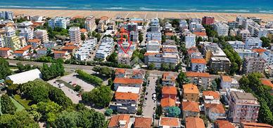2 LOCALI A RIMINI
