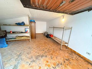 Box / Garage di 32 m² a Seriate