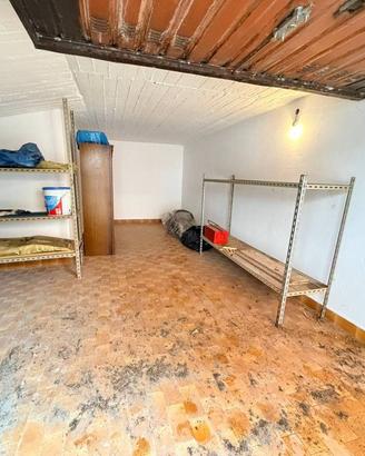Box / Garage di 32 m² a Seriate