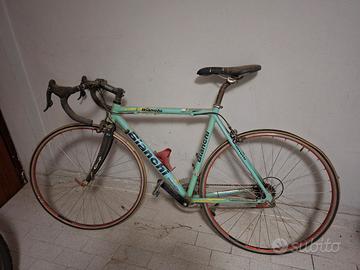 bicicletta da corsa bianchi