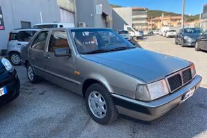 Lancia Thema 2.0 i.e. turbo