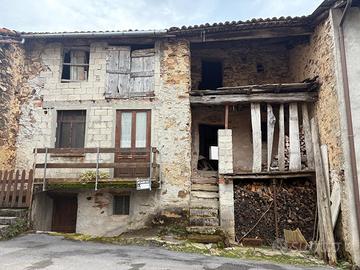 Casetta da ristrutturare