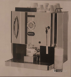 Macchina del caffè professionale