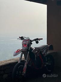 beta 125 4t motard motore minarelli bianco