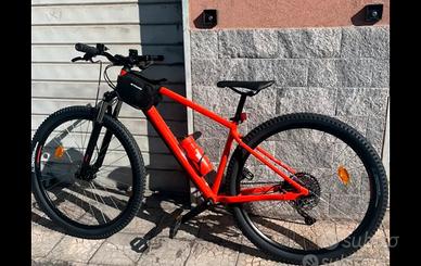 Bici mtb rockrider explorer