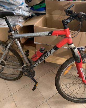Bici mountain bike giant terrago