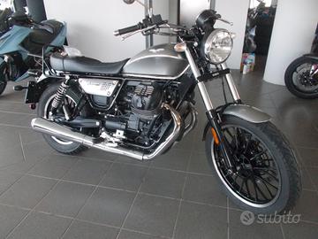 Moto Guzzi V9 ROAMER