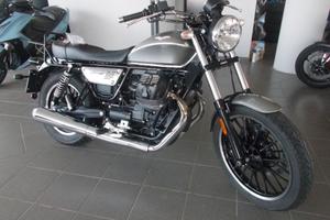 Moto Guzzi V9 ROAMER