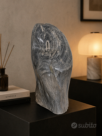 Scultura Decorativa in Legno Fossile Naturale