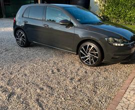 VOLKSWAGEN Golf 7ª serie - 2018