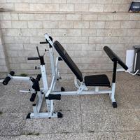 Panca attrezzata per allenamento