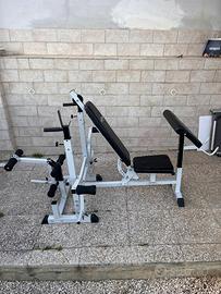 Panca attrezzata per allenamento
