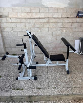 Panca attrezzata per allenamento