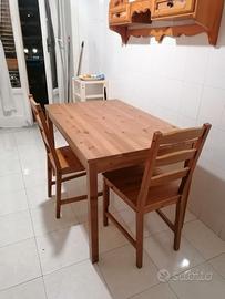 Tavolo e sedie