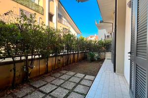 Appartamento 4 vani con giardino e box-bellona