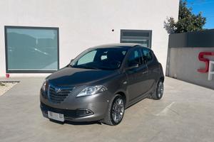 Lancia Ypsilon AUTOMATICA 0.9 TwinAir 85 CV 5 port