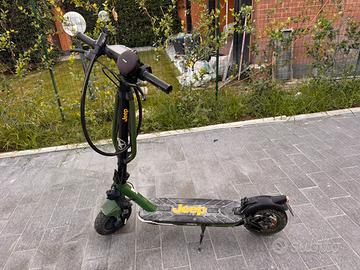 Jeep Adventure monopattino elettrico