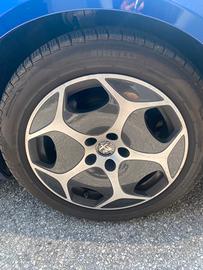 cerchi e gomme alfa