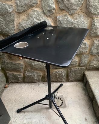 Cavalletto per tatuatori