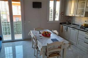Appartamento di 96 m² con 5 locali e box auto a Ra
