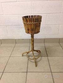 23 - Portavaso per fiori in Vimini