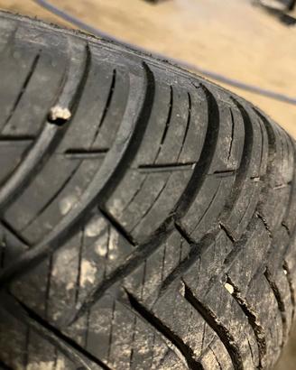 Renault Kangoo 4 gomme invernali + 4 cerchi