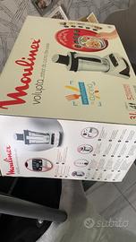 tavolo e robot da cucina