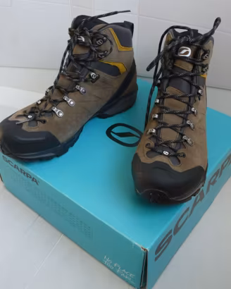 Scarponi Scarpa tg 44,5 nuovi trekking alpinismo m
