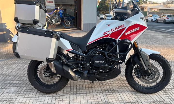 Moto Morini X-Cape 649 USATA