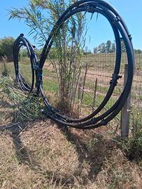 tubi irrigazione con staffe e rubinetti 