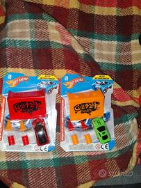 Due confezioni di automobili con carica