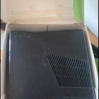 Xbox 360 slim 4 GB