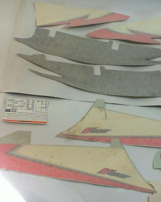 DECALCO SERIE CODONE RSV 1000 APRILIA AP8167947