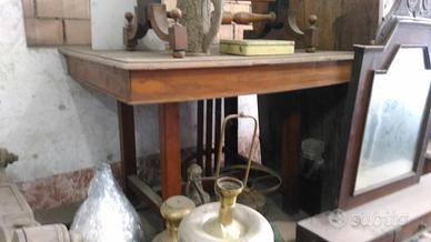 tavolo in legno antico 