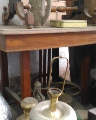 tavolo in legno antico 
