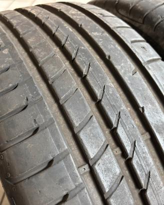 245/45/18 Goodyear estive