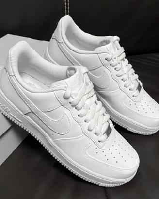 Nike Air Force 1 . 38