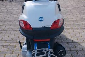 Piaggio MP3 125 Hybrid
