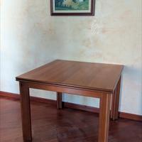 Tavolo in legno massello apribile 