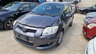 Toyota Auris 1.4cc diesel anno 2008 ricambi