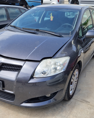 Toyota Auris 1.4cc diesel anno 2008 ricambi