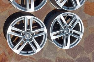 Cerchi Lega originali Audi x 17