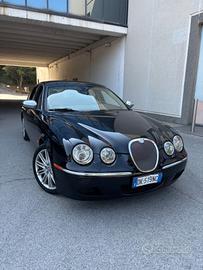 Jaguar S-Type 2.7 diesel V6 Executive