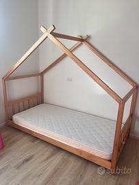 Letto a capanna Montessori