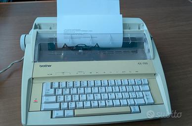 Macchina da scrivere Brother AX100
