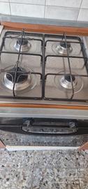 cucina con elettrodomestici escluso frigorifero 