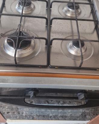 cucina con elettrodomestici escluso frigorifero 
